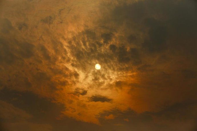 Humo de los incendios forestales en Melbourne, Victoria, Australia