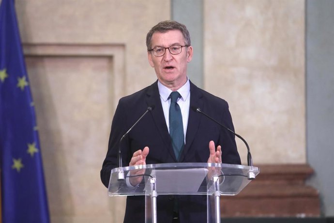 Archivo - Arquivo - O presidente do Partido Popular, Alberto Núñez Feijóo, intervém no evento, em 23 de janeiro de 2023, em Cádiz (Andaluzia, Espanha). O líder da oposição escolheu Cádiz — o Oratório de San Felipe Neri — para apresentar este plano de rege