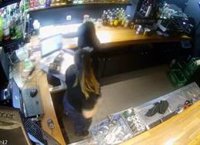 La Guardia Civil detiene a dos hombres por el atraco a un salón de juegos en Águilas (Murcia)