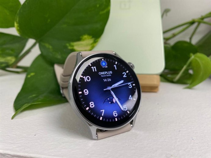 O OnePlus Watch Lite.