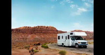 Escapadas en camper para superar la cuesta de enero: destinos por menos de 100 euros la noche