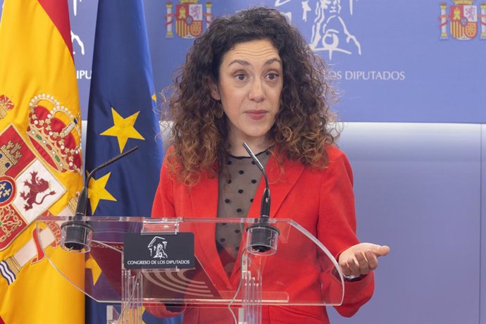 Archivo - La diputada de Sumar Aina Vidal durante una rueda de prensa, en el Congreso de los Diputados, a 9 de diciembre de 2025, en Madrid (España).