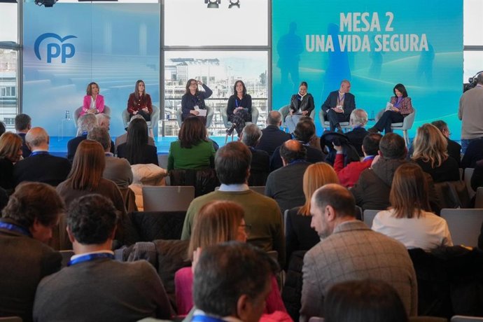 El PP reclama una respuesta "inmediata" del Gobierno de Sánchez ante la emergencia migratoria en Baleares