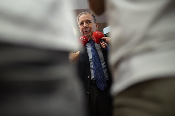 Archivo - Arquivo - O presidente eleito da Venezuela, Edmundo González, durante o evento “Venezuela, Memória e Justiça”, na sede do Parlamento Europeu, em 10 de junho de 2025, em Madri (Espanha). O encontro inclui depoimentos de vítimas, descobertas de ór