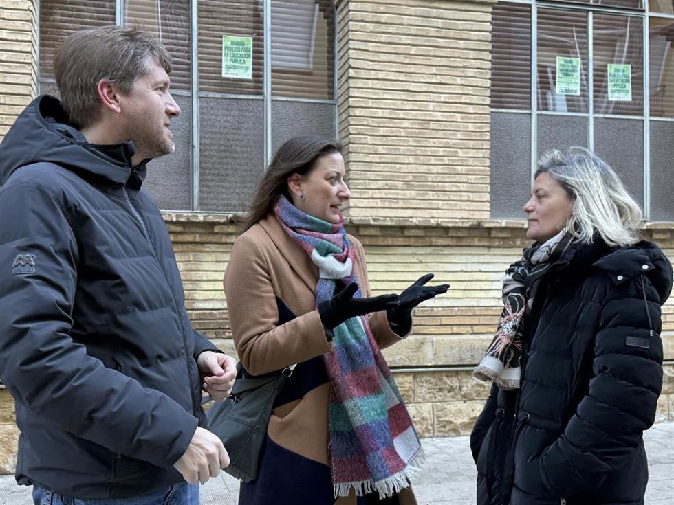 María Rodrigo junto a Marcel Iglesias y Begoña Nasarre.