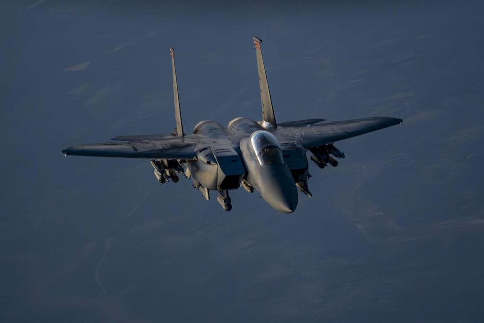 Archivo - Un avión de combate F-15E de Estados Unidos