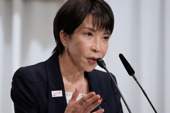 Archivo - Arquivo - 23 de setembro de 2025, Tóquio, Japão: A ex-ministra da Segurança Econômica do Japão, Sanae Takaichi, responde a perguntas durante a coletiva de imprensa conjunta dos candidatos à eleição presidencial do Partido Liberal Democrático (LD