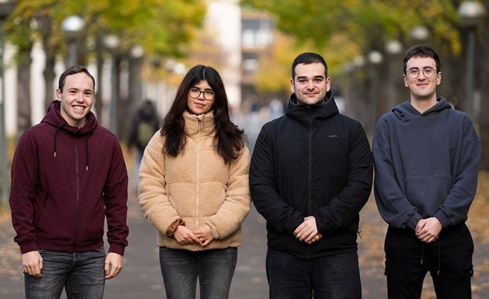 De izda. A dcha., Jon Hernández Jiménez, Gabriely Bezerra Kardec, Carlos Calvo Eizaguirre e Iván Corro Iribarren.
