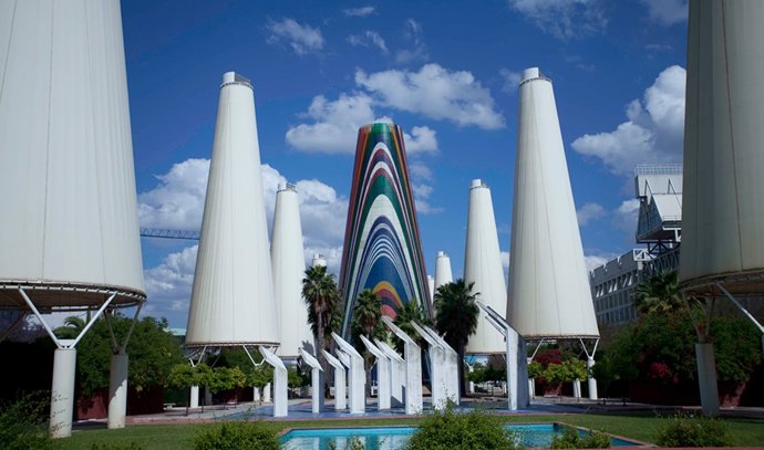 Archivo - Sevilla.- Tres de las cinco empresas de la nueva cátedra "Usechip" de la Hispalense tienen sede en la Cartuja 