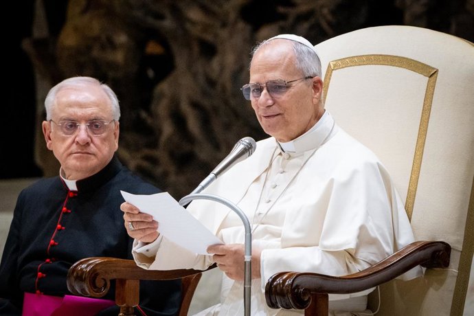 07 January 2026, Vatican, Vatican City: Pope Leo XIV delivers a speech during his Wednesday General Audience in Paul VI Audience Hall. Photo: Stefano Costantino/SOPA Images via ZUMA Press Wire/dpa