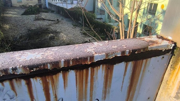 Vox Oviedo exige la reparación urgente de los accesos a los Jardines de La Rodriga ante el riesgo para los vecinos