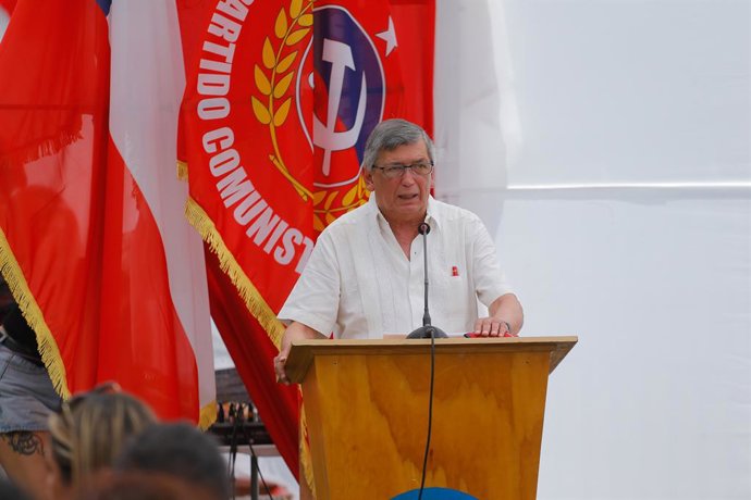 Santiago, 10 de Enero de 2025.  Ceremonia de inauguración de la Fiesta de los Abrazos 2026, que contará con un discurso del presidente del Partido Comunista, Lautaro Carmona, además de la presencia de delegaciones y representantes de organizaciones