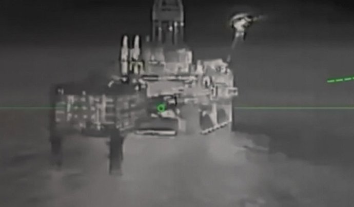 Ataque del Ejército ucraniano contra una plataforma petrolera de Lukoil en el mar Caspio, a 11 de enero de 2026