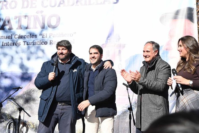 López Miras asiste al Encuentro de Cuadrillas de Patiño