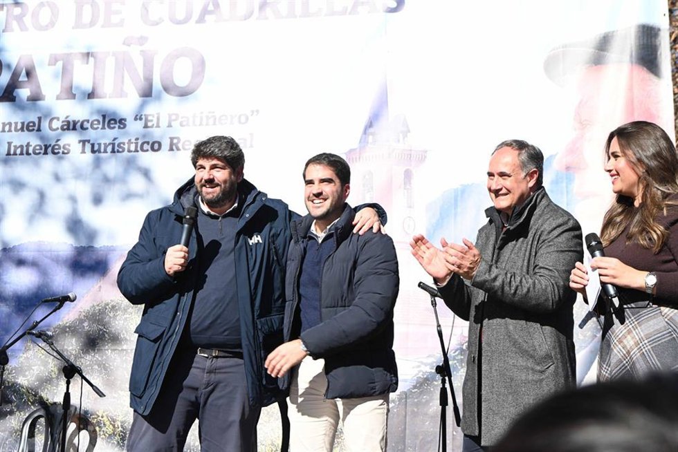 López Miras asiste al Encuentro de Cuadrillas de Patiño