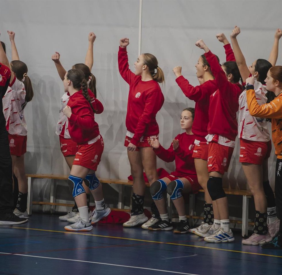 Cantabria finaliza el nacional de balonmano con un bronce en categoría infantil femenina