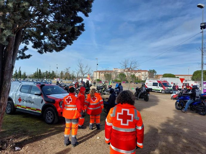 Efectivos de Cruz Roja desplegados en el operativo especial de 'Pingüinos 2026', en Valladolid.