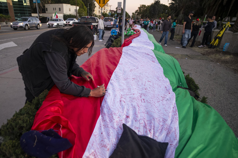 Manifestación a favor del cambio de régimen en Irán en los Ángeles (EEUU)
