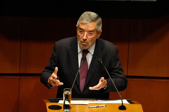 Archivo - El ministro de Exteriores de México, Juan Ramón de la Fuente, durante una comparecencia ante el Senado en octubre de 2025 (archivo)
