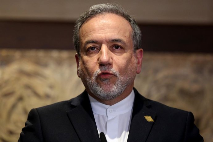 El ministre d'Exteriors d'Iran, Abbas Araqchi, durant una roda de premsa en la capital de Líban, Beirut, el 9 de gener del 2026 (arxiu)