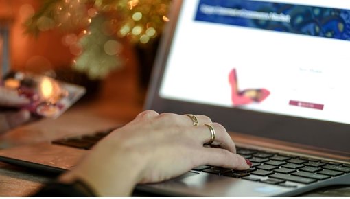 M%C3%A1s+del+70%25+de+los+espa%C3%B1oles+que+utilizan+la+IA+generativa+lo+hacen+para+gestionar+finanzas%2C+seg%C3%BAn+McKinsey