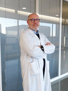 El doctor José Antonio González