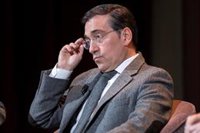 El Gobierno asegura que ni es "equidistante" ni busca "agradar a nadie" en Venezuela e insiste en su oferta de mediación