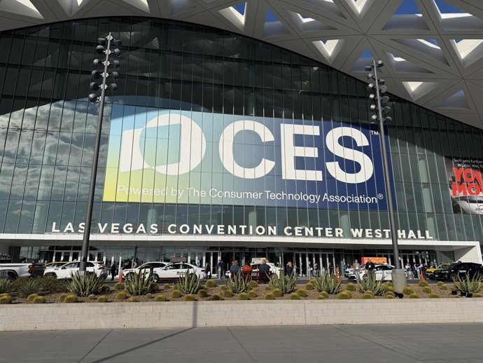 07 January 2026, US, Las Vegas: The logo of the CES technology trade show can be seen at the Las Vegas Convention Center. This year's CES highlights include a strong focus on applications of artificial intelligence. Photo: Christoph Dernbach/dpa