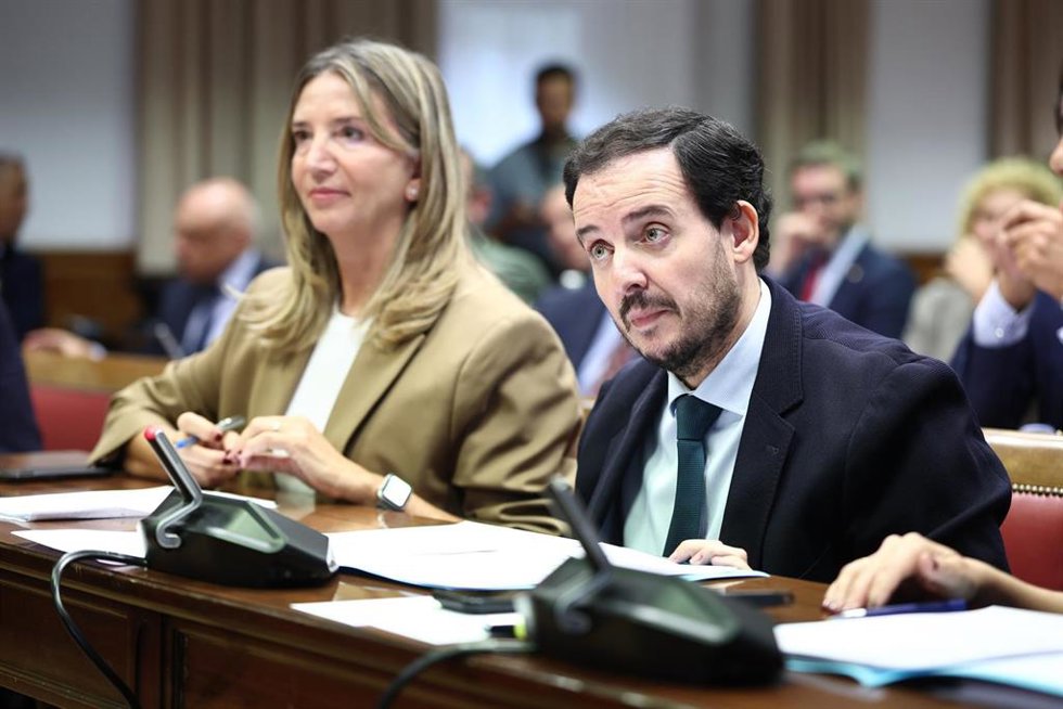 Archivo - El senador del PP Alejo Joaquín Miranda durante la Comisión de Investigación sobre el 'caso Koldo', en el Senado, a 30 de octubre de 2025, en Madrid (España).