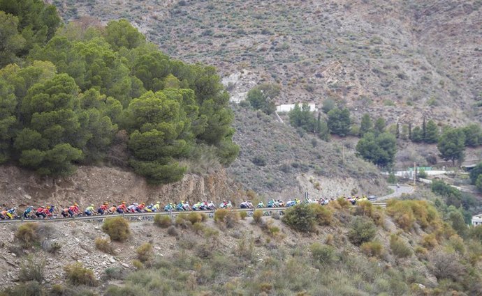 Archivo - Imagen de la Clásica Almería 2025.