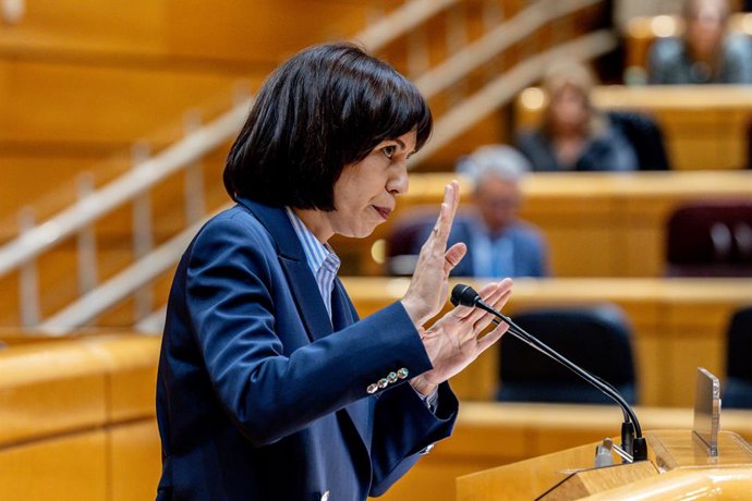 Archivo - Arxiu - La ministra de Ciència i Innovació, Diana Morant, intervé durant una sessió plenària en el Senat, a 2 de desembre del 2025, a Madrid (Espanya)