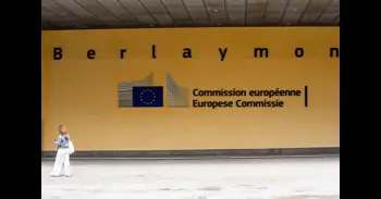 Bruselas aclara las condiciones de precios mínimos para eximir de aranceles al coche eléctrico chino