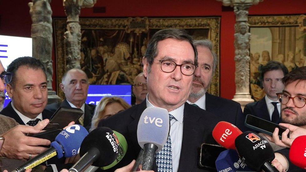 El presidente de CEOE, Antonio Garamendi, este lunes en Zaragoza.