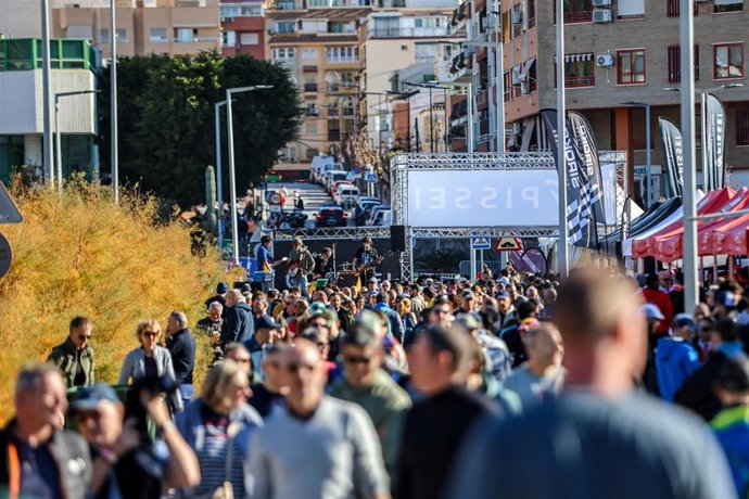 Archivo - Imagen de la Zona Expo de la Copa del Mundo de Ciclocross UCI - Benidorm Costa Blanca 2025.