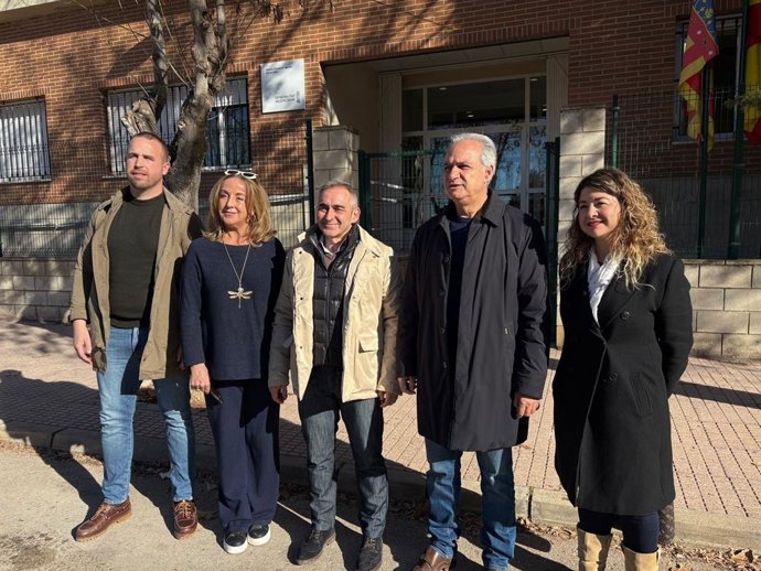 El conseller d'Agricultura, Aigua, Ramaderia i Pesca, Miguel Barrachina, visita l'Oficina Comarcal Agrària (OCA) d'Utiel