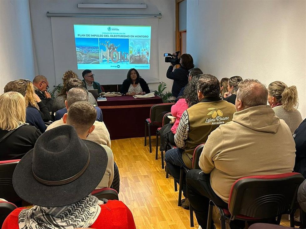 Montoro celebra una jornada sobre su Plan de Impulso del Oleoturismo.