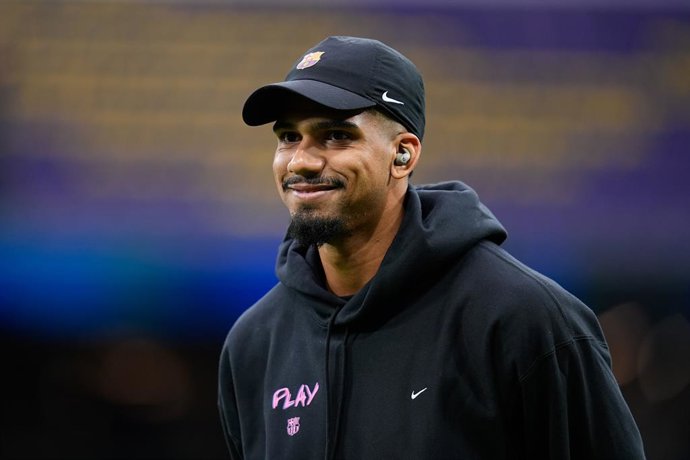 Archivo - Ronald Araujo of FC Barcelona looks on before the Spanish League, LaLiga EA Sports, football match played between Real Madrid C.F. and FC Barcelona at Santiago Bernabeu stadium on October 26, 2025, in Madrid, Spain.