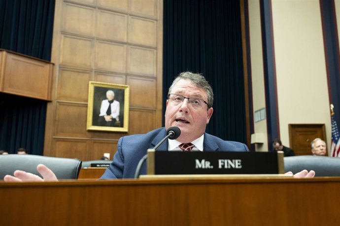 Archivo - El representante republicano por Florida Randy Fine en una sesión parlamentaria