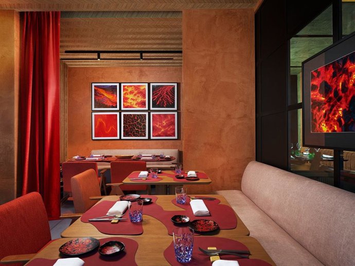 Servicio de mesa en LAVA, Gran Hotel Taoro (Tenerife)