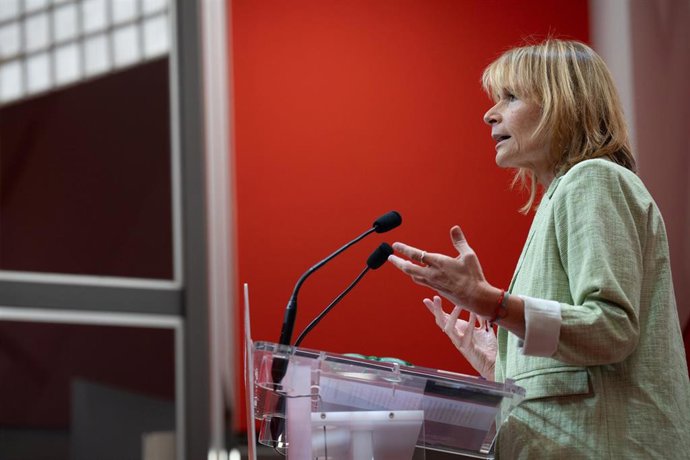 Archivo - La viceprimera secretaria y portavoz del PSC, Lluïsa Moret, en una imagen de archivo.