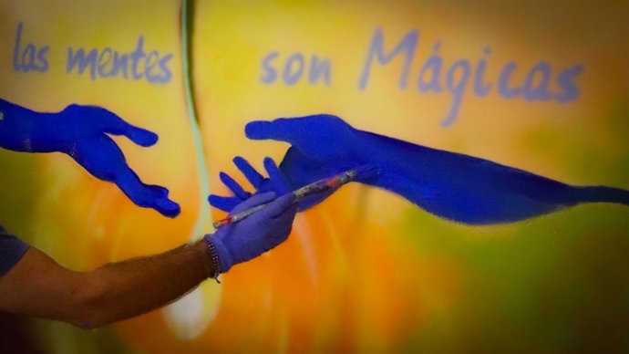 Mural en el que colaboraron pacientes de la Unidad de Salud Mental del Macarena.