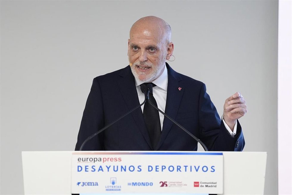 Javier Tebas, presidente de LaLiga, durante los Desayunos de Europa Press