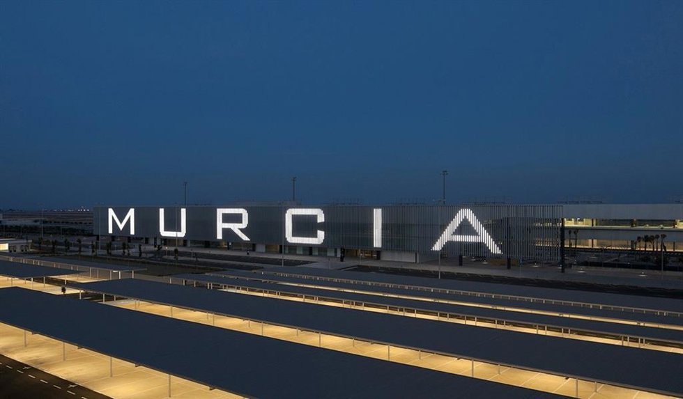 Archivo - Aeropuerto Internacional de la Región de Murcia