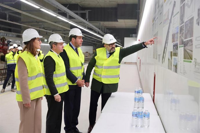 Puente visita las obras del nuevo acceso ferroviario al Aeropuerto de Barcelona