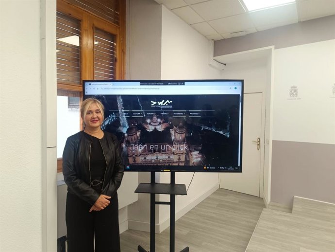 María Espejo presenta la nueva página web.