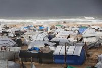 Muere un bebé de un año en Gaza a causa del "frío extremo" en plena tormenta invernal en la Franja