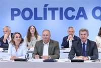 El PP se revuelve contra Vox y recalca que Feijóo no va a Moncloa a dar oxígeno a Sánchez: "Santi, deja de manipular"