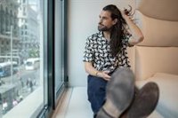 Oliver Laxe celebra las once nominaciones Goya de 'Sirat': "Tener el respeto de la cinematografía mundial es increíble"