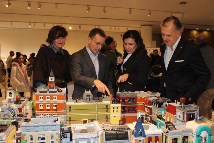 La exposición de sets de LEGO 'Construyendo y Luchando' abre sus puertas en el Museo Municipal de Albacete