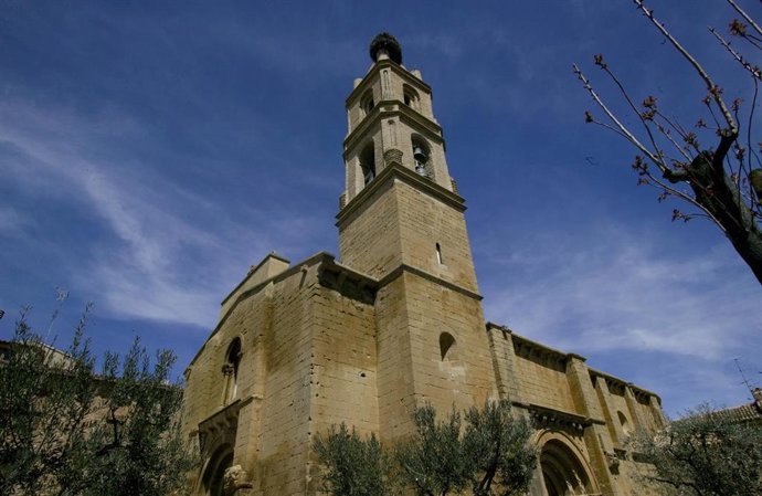 Archivo - Iglesia de San Miguel de Biota (Zaragoza).